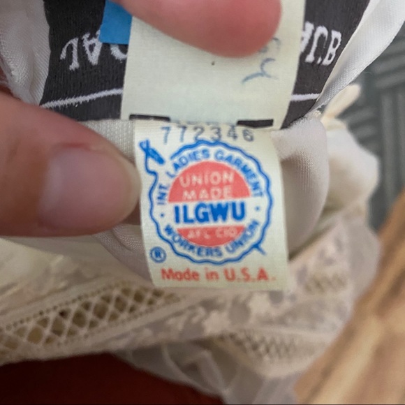 SOLD Vintage Sheer Puff Sleeve Dress - Picture 16 of 16